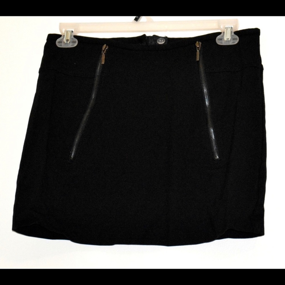 Size 8 mini skirt stretch